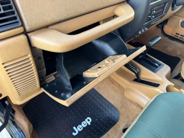 Used 1997 Jeep Wrangler Sahara image 36