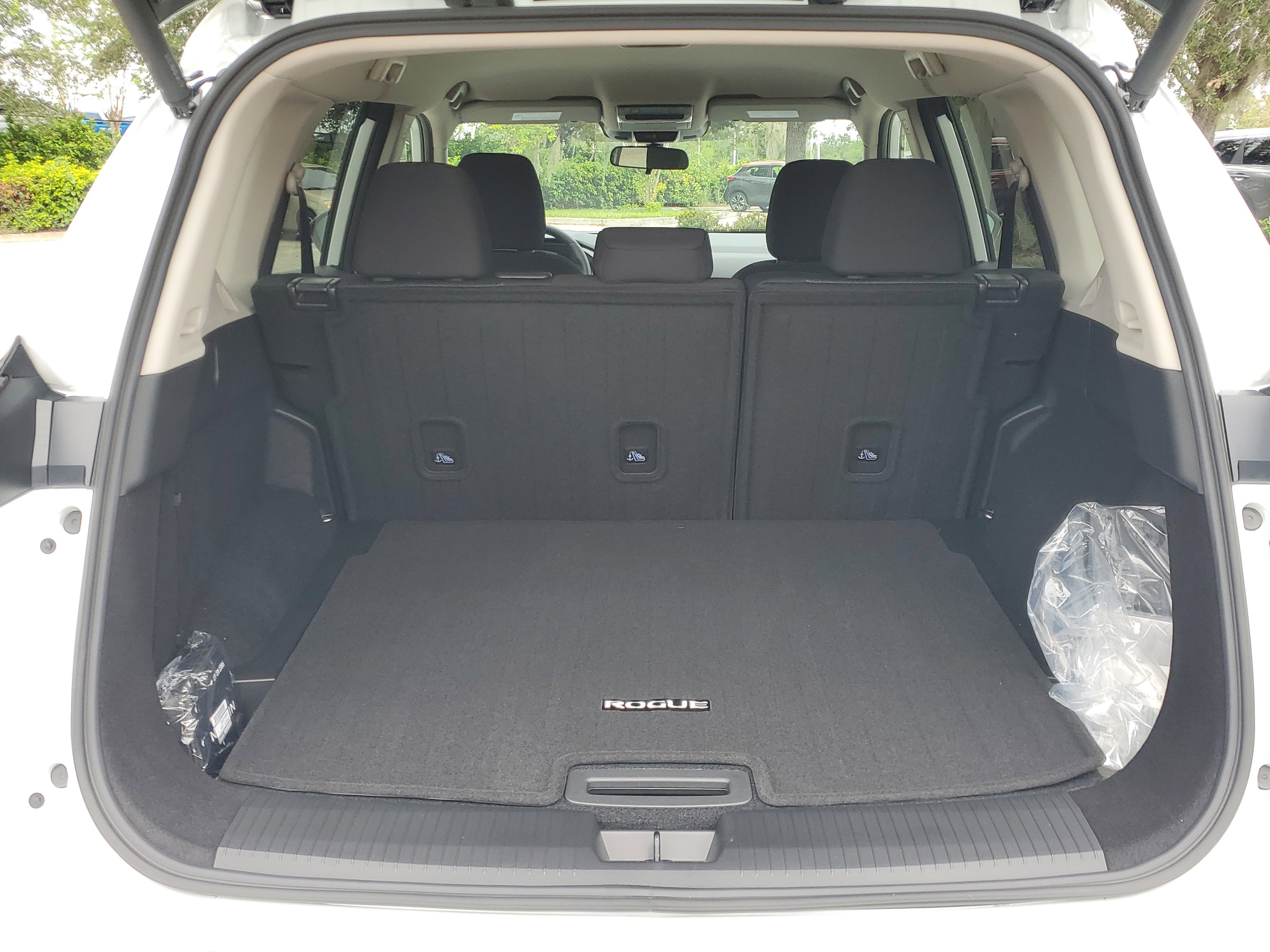 New 2026 Nissan Rogue SV image 5