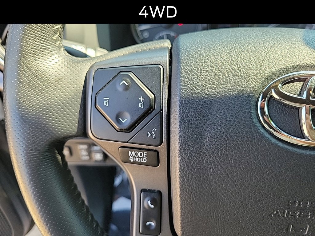 Used 2017 Toyota Tacoma TRD Sport w/ Tow Package (A/T) AWD/4WD image 23