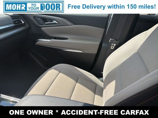 Used 2025 Chevrolet Traverse LT image 26