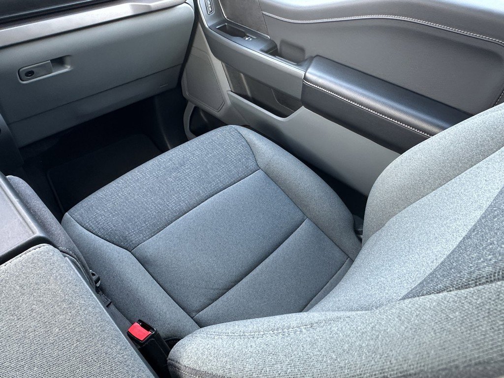 Used 2025 Ford F150 XLT w/ Equipment Group 301A Standard image 16