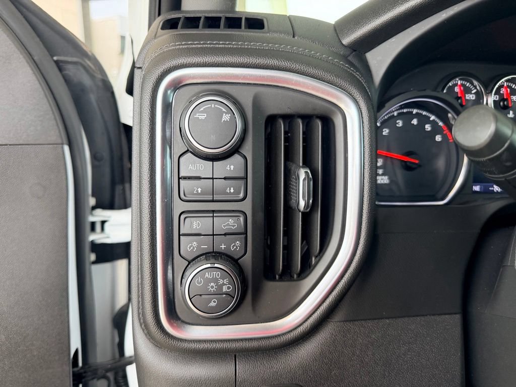 Used 2019 Chevrolet Silverado 1500 RST w/ All-Star Edition AWD/4WD image 21
