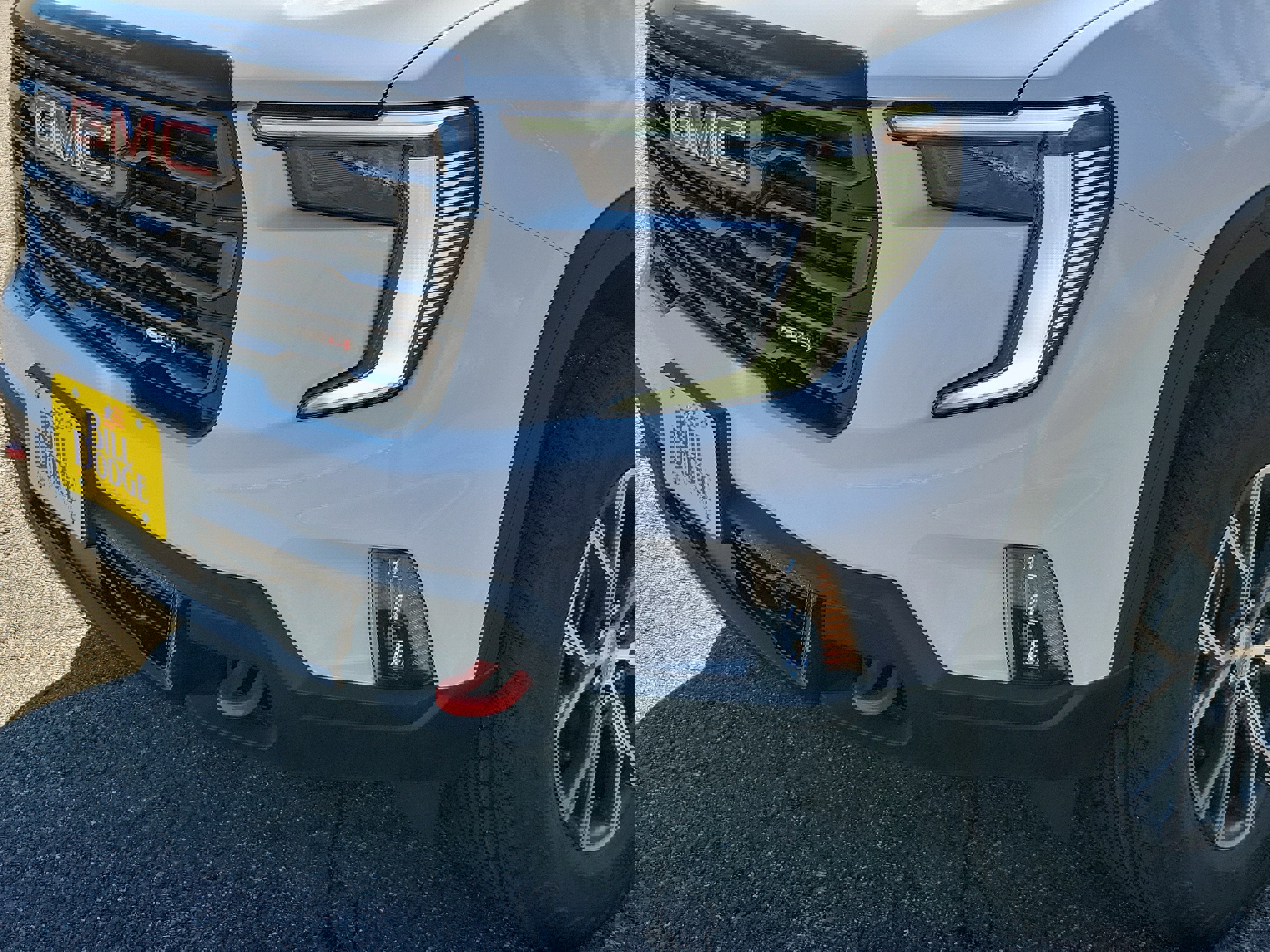 New 2026 GMC Acadia AT4 w/ Luxury Package image 14