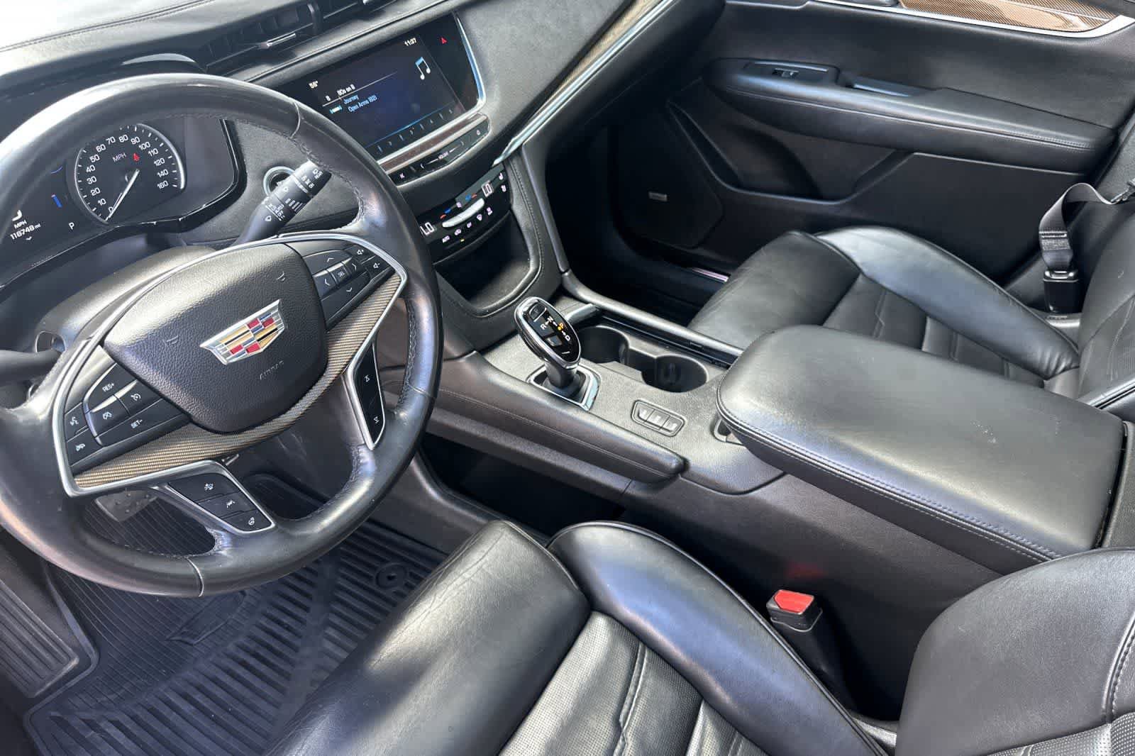 Used 2017 Cadillac XT5 Platinum AWD/4WD image 11