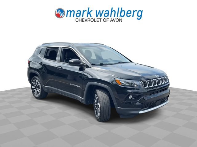 Used 2023 Jeep Compass Limited AWD/4WD image 2