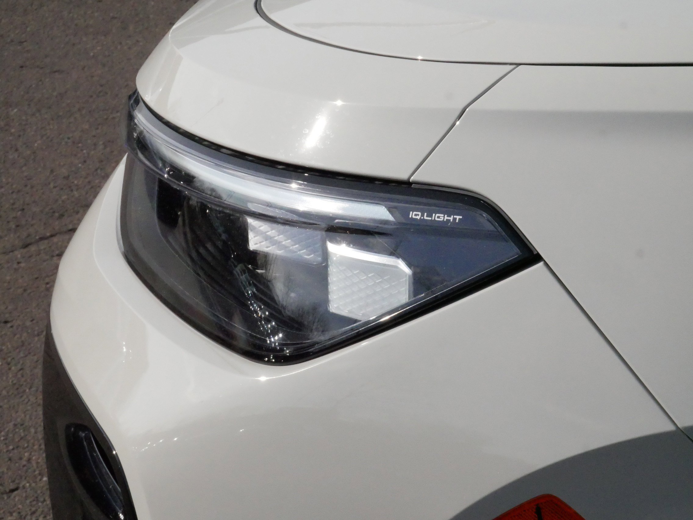 Certified 2025 Volkswagen Tiguan SEL R-Line image 16