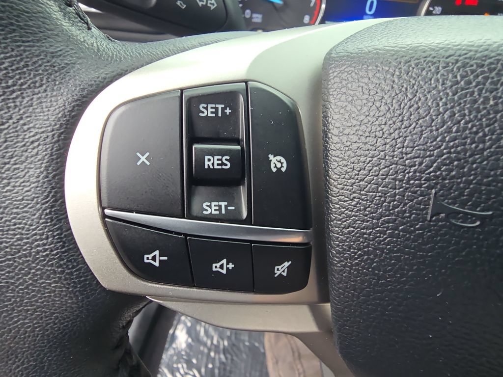 Used 2024 Ford Explorer XLT w/ Equipment Group 202A AWD/4WD image 19