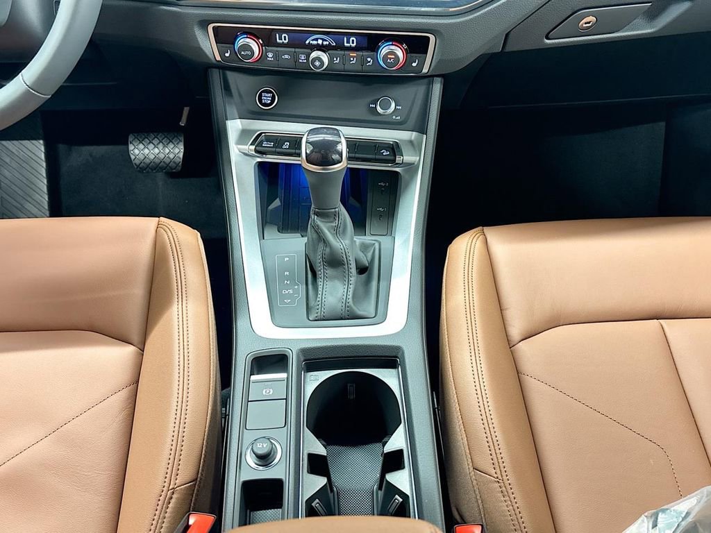 Used 2025 Audi Q3 2.0T Premium Plus w/ Premium Plus Package image 13