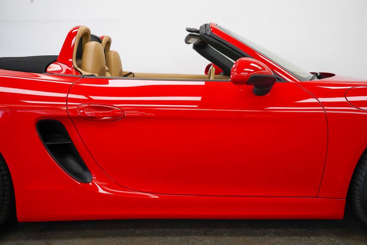 Used 2015 Porsche Boxster S RWD image 28