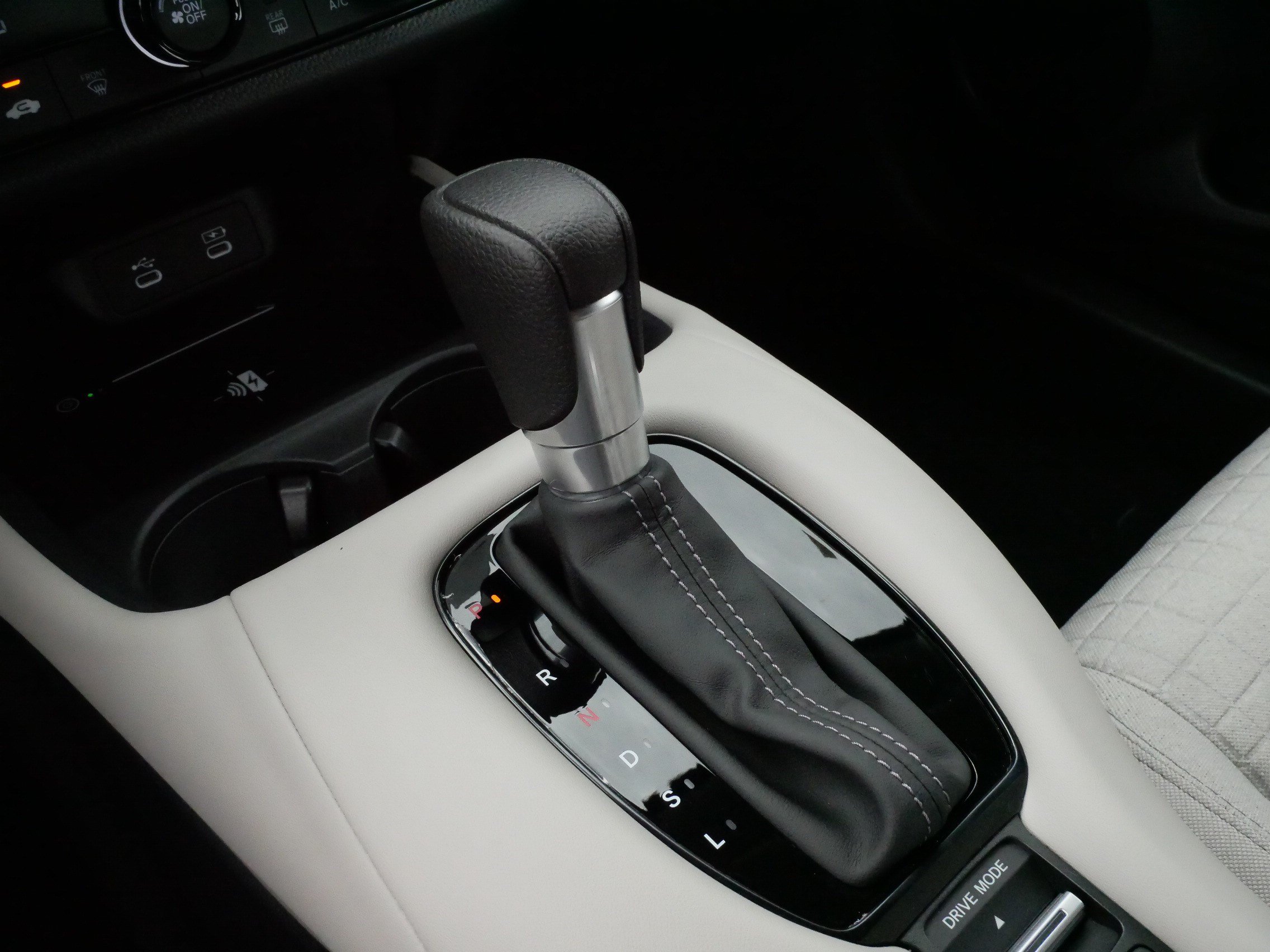 Certified 2026 Honda HR-V LX image 24