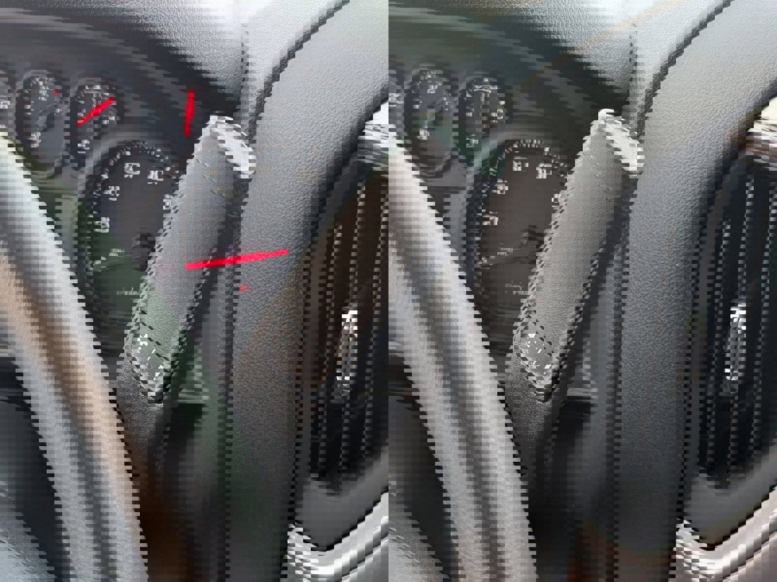 Used 2025 Chevrolet Silverado 2500 Custom w/ Custom Value Package image 30