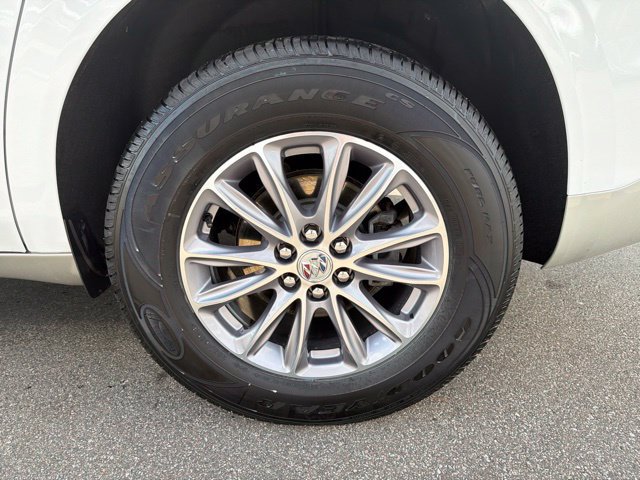 Certified 2024 Buick Enclave Essence FWD image 11