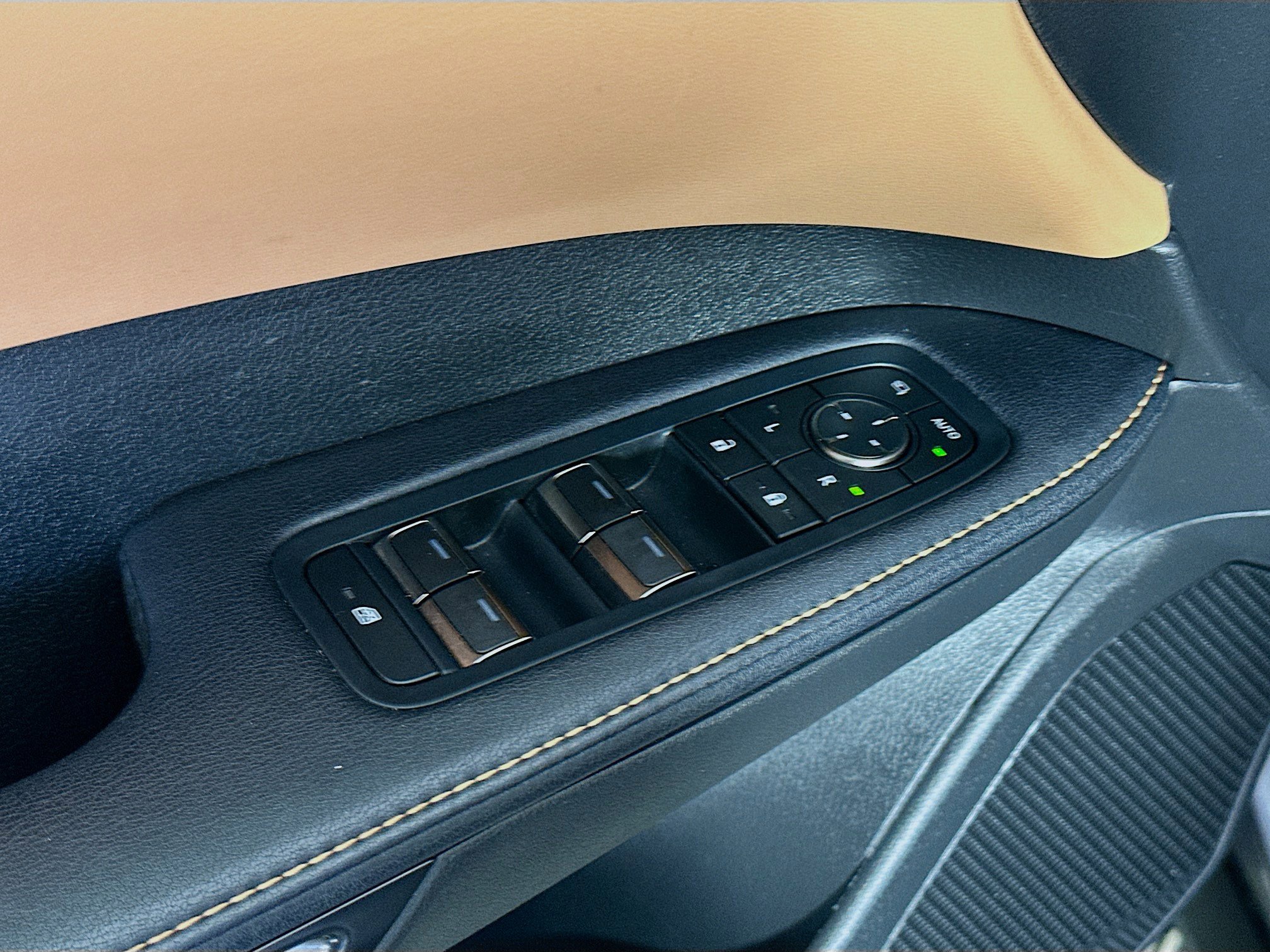 Used 2023 Lexus RX 350 Premium image 15