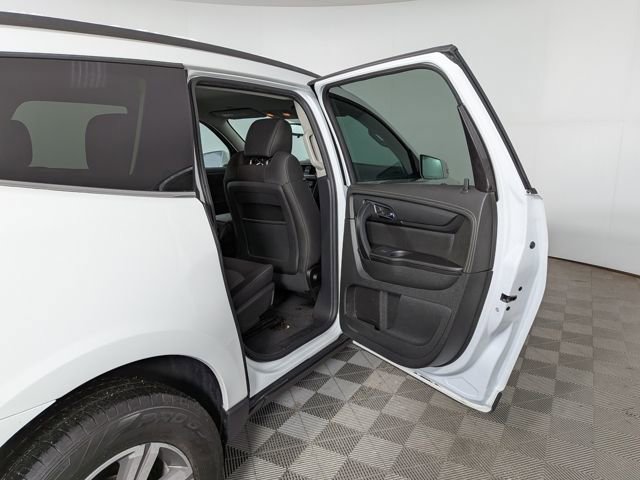 Used 2017 Chevrolet Traverse LT image 31