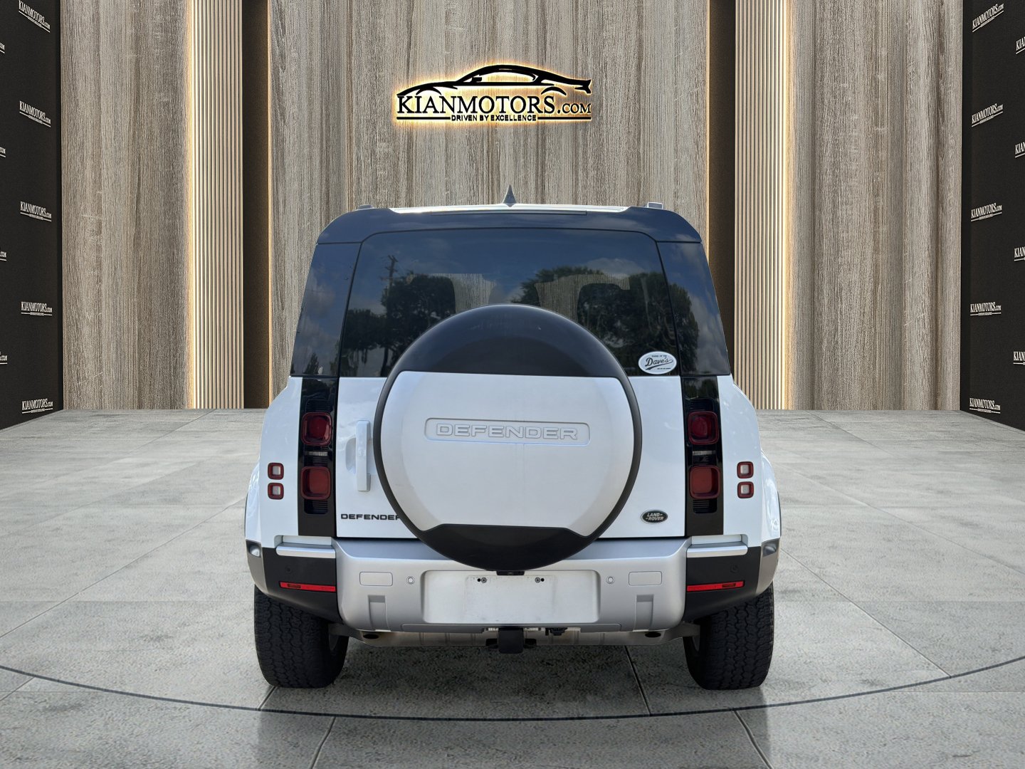 Used 2022 Land Rover Defender 110 S AWD/4WD image 6