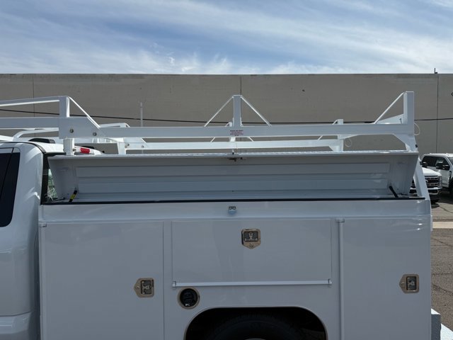 New 2026 Ford F250 XL w/ XL Chrome Package image 15