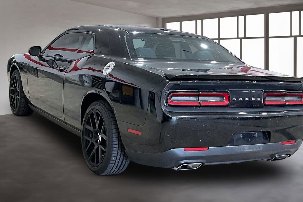 Used 2015 Dodge Challenger R/T w/ Quick Order Package 22B R/T RWD image 13