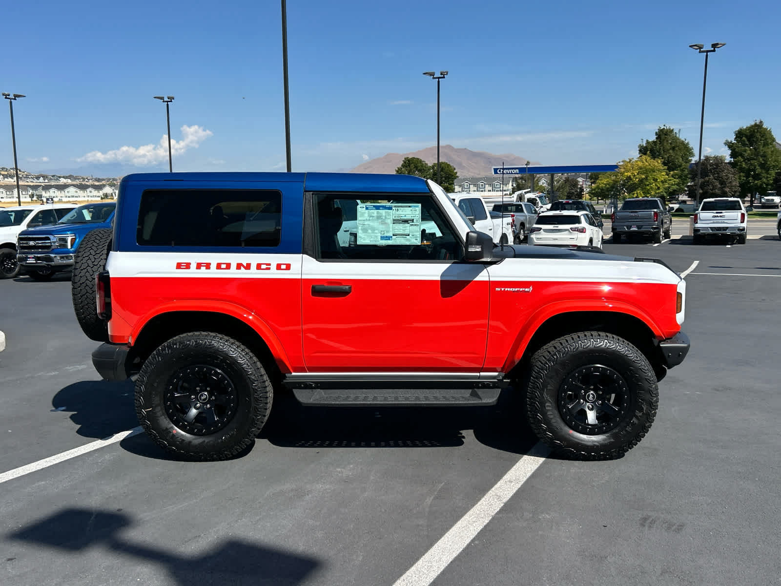Used 2025 Ford Bronco Stroppe Edition AWD/4WD image 6
