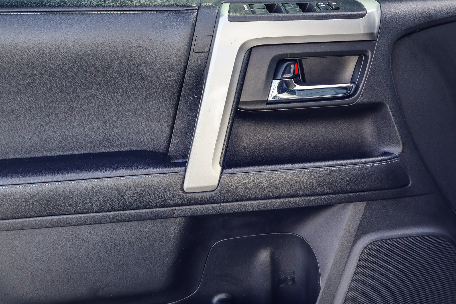 Used 2022 Toyota 4Runner SR5 Premium RWD image 11