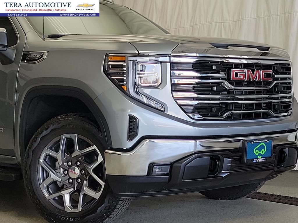 Certified 2024 GMC Sierra 1500 SLT w/ SLT Premium Package AWD/4WD image 4