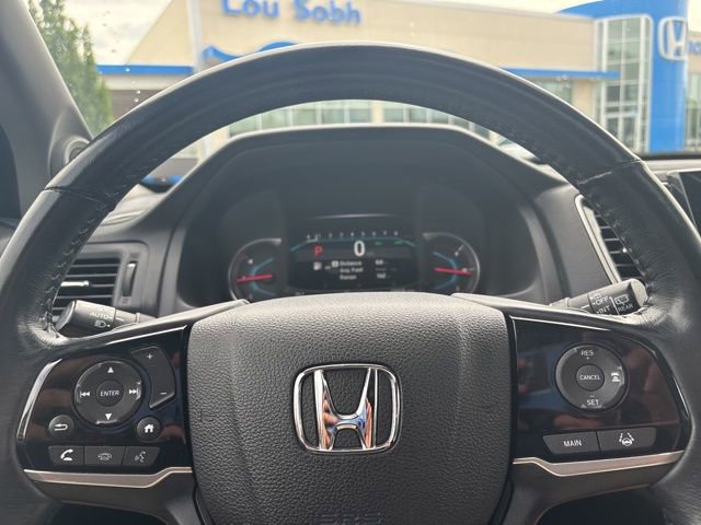 Used 2019 Honda Pilot Touring image 16