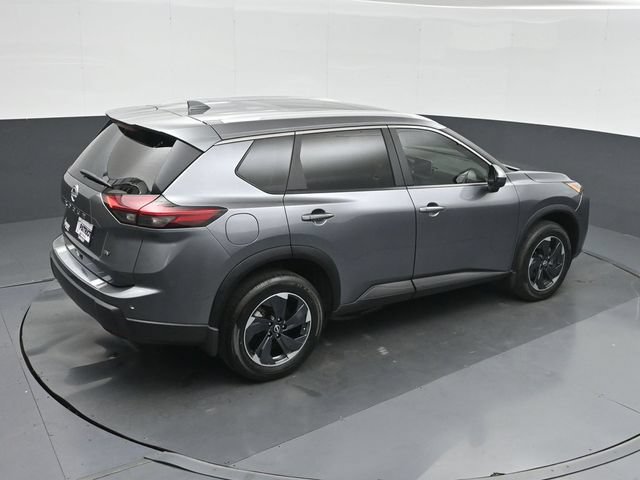 Used 2024 Nissan Rogue SV w/ SV Premium Package FWD image 39