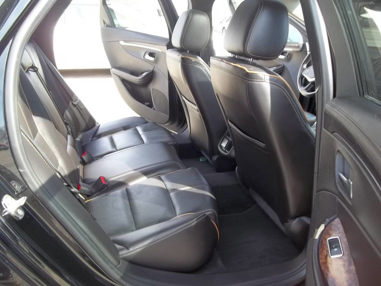 Used 2015 Chevrolet Impala LTZ image 12