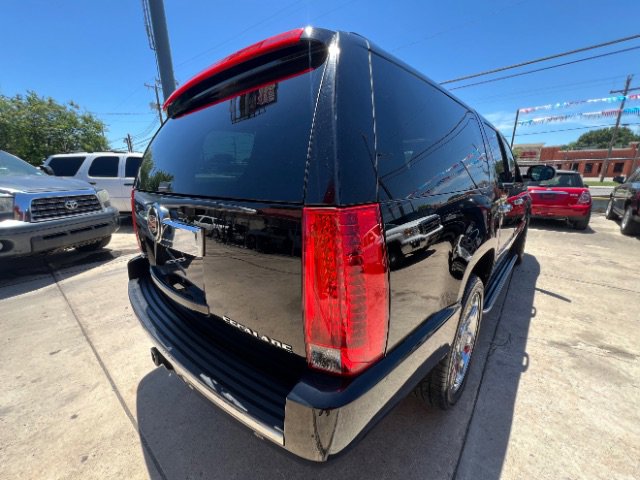 Used 2012 Cadillac Escalade ESV Luxury RWD image 5