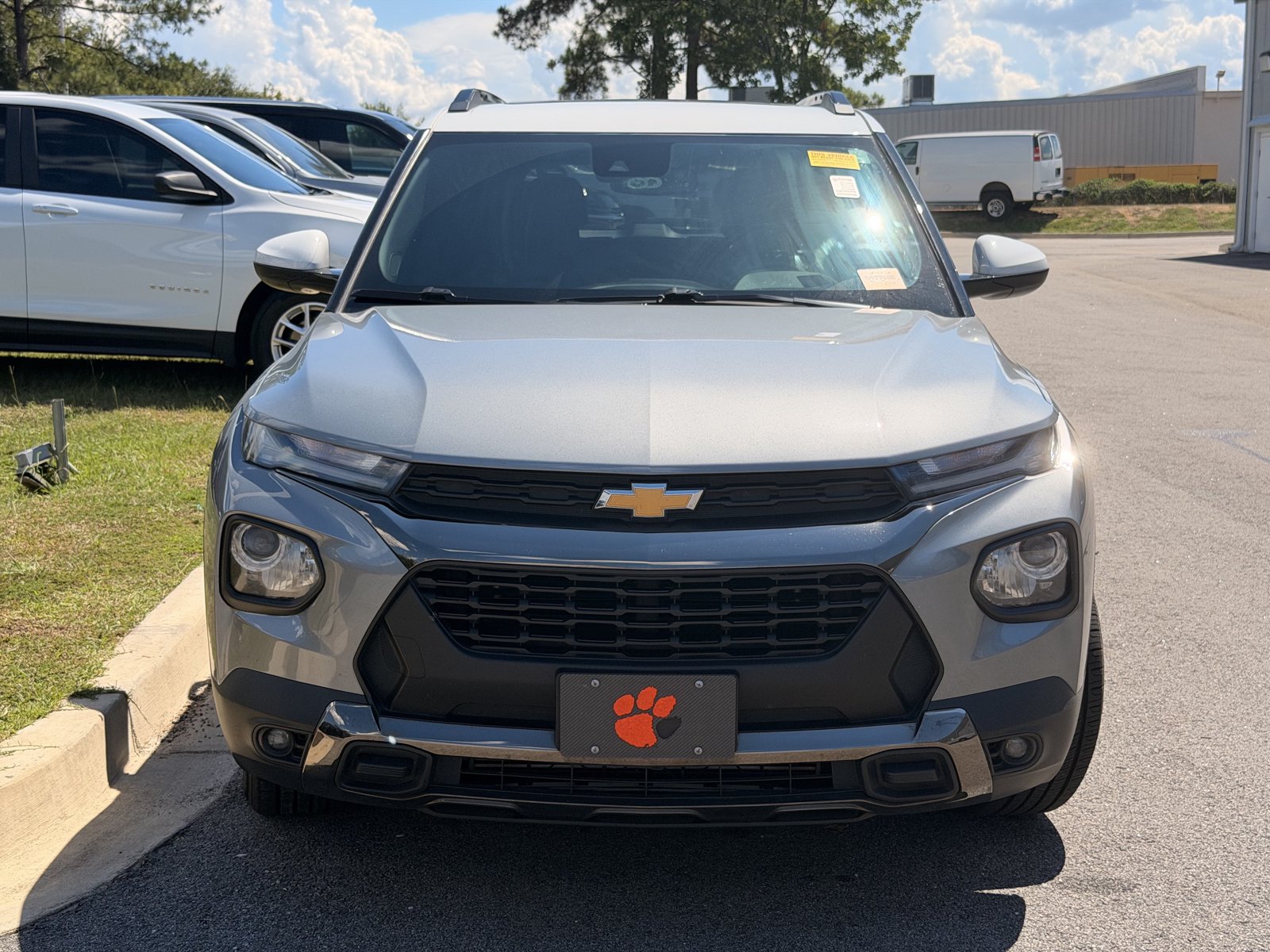 Used 2023 Chevrolet TrailBlazer ACTIV w/ Sun and Liftgate Package FWD image 6