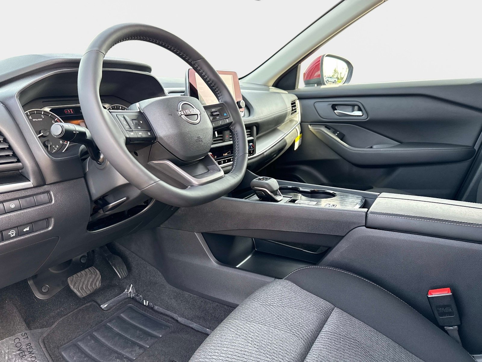 Used 2026 Nissan Rogue SV FWD image 34
