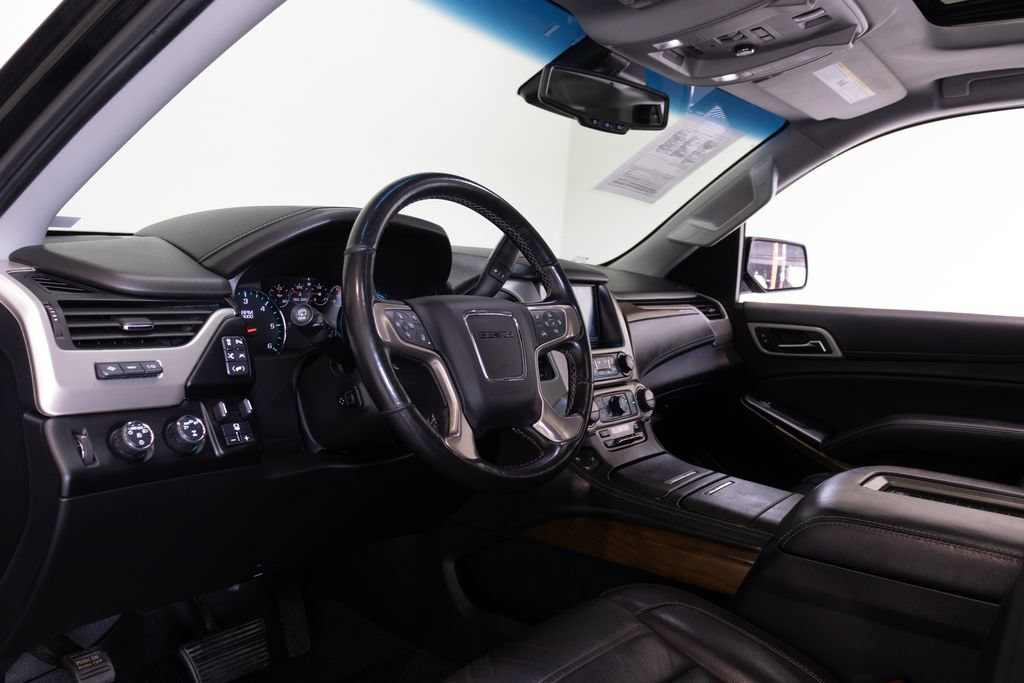 Used 2020 GMC Yukon Denali w/ Denali Ultimate Package AWD/4WD image 20