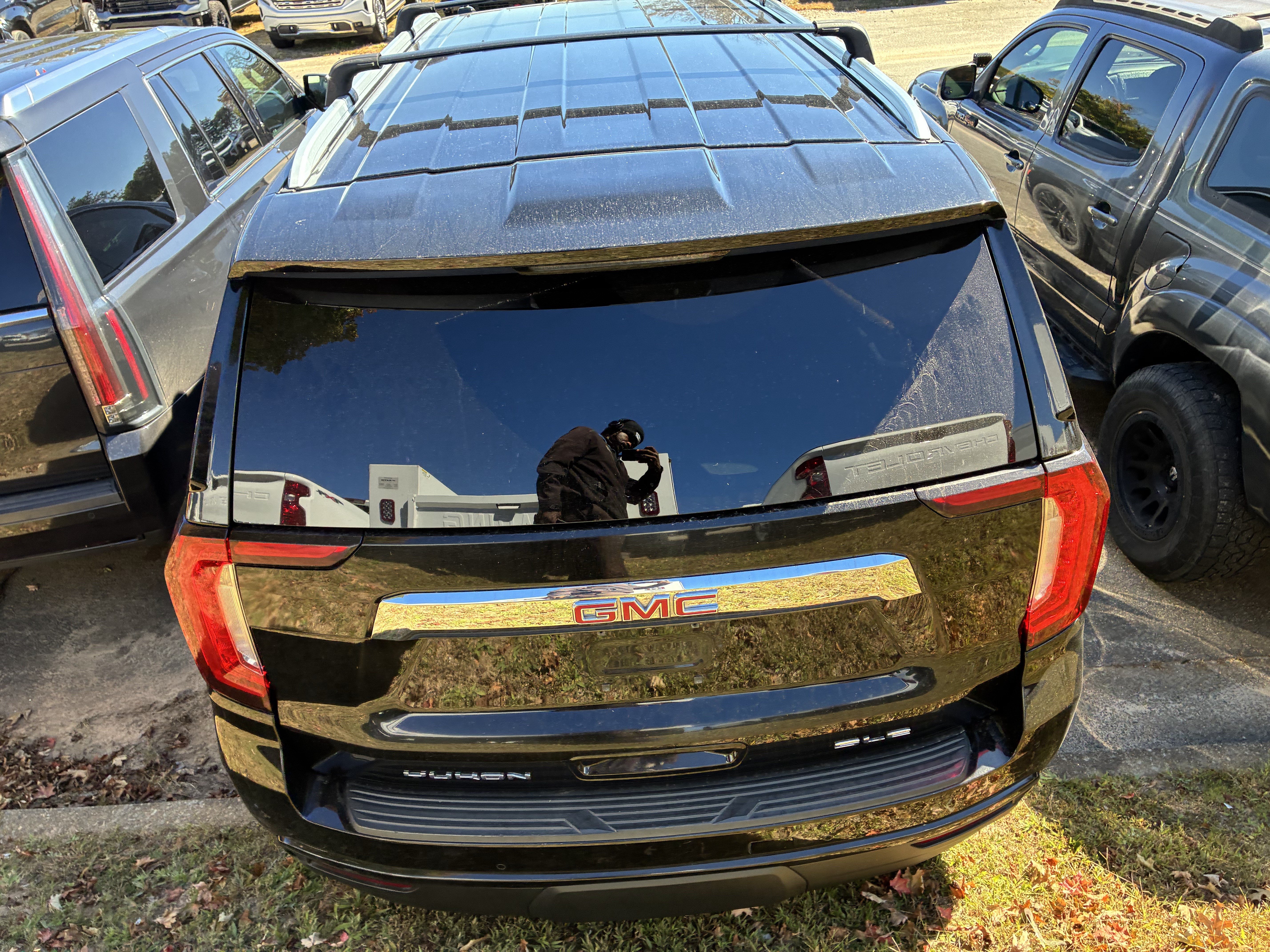 Used 2023 GMC Yukon XL SLE RWD image 7