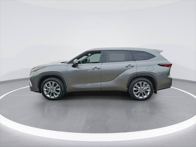 Certified 2026 Toyota Highlander Limited AWD/4WD image 7