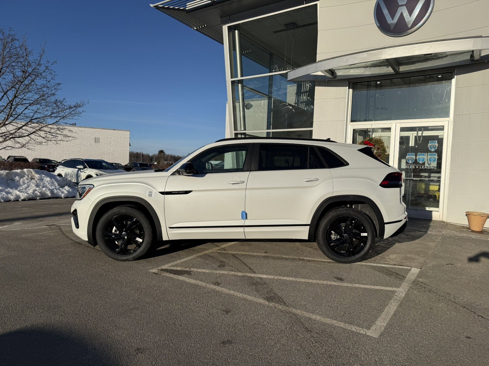 New 2026 Volkswagen Atlas Cross Sport SEL R-Line image 8
