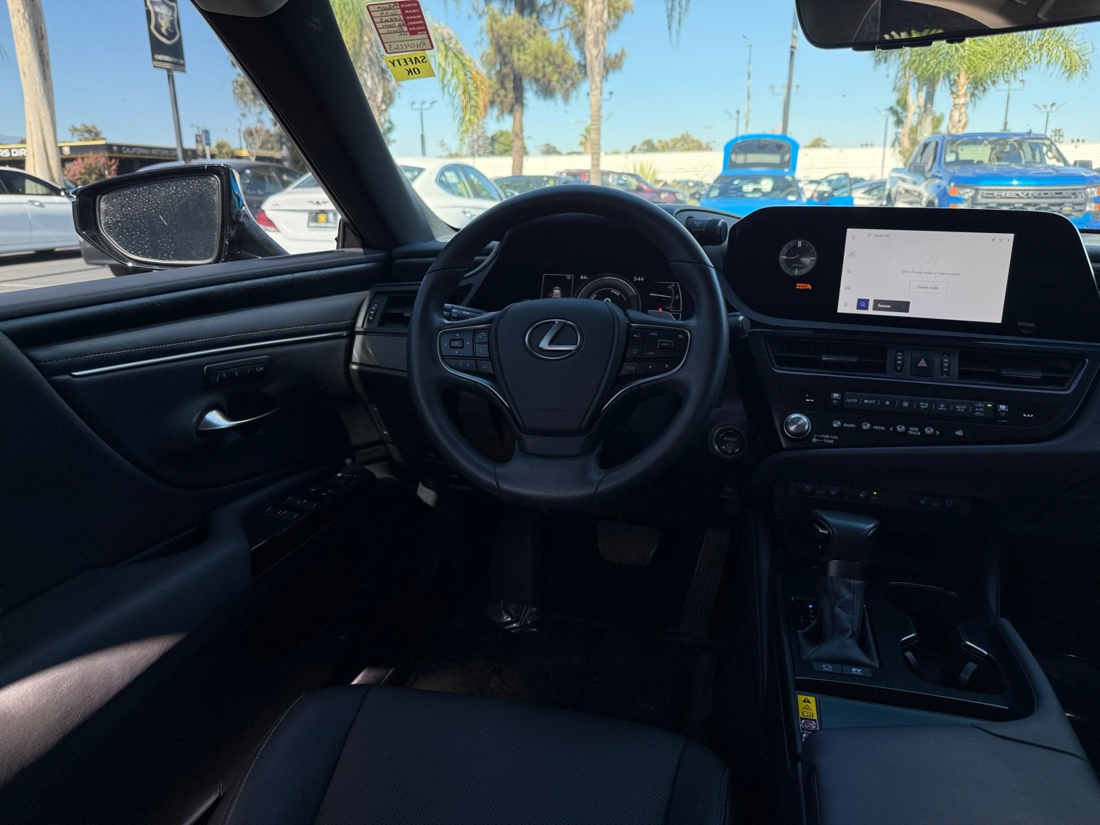 Used 2024 Lexus ES 300h w/ Premium Package image 22