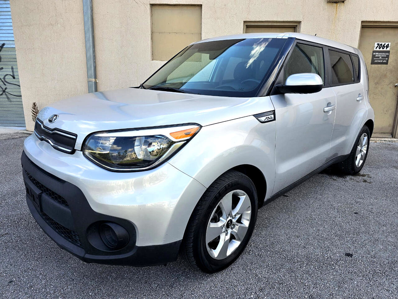 Used 2018 Kia Soul ! image 7
