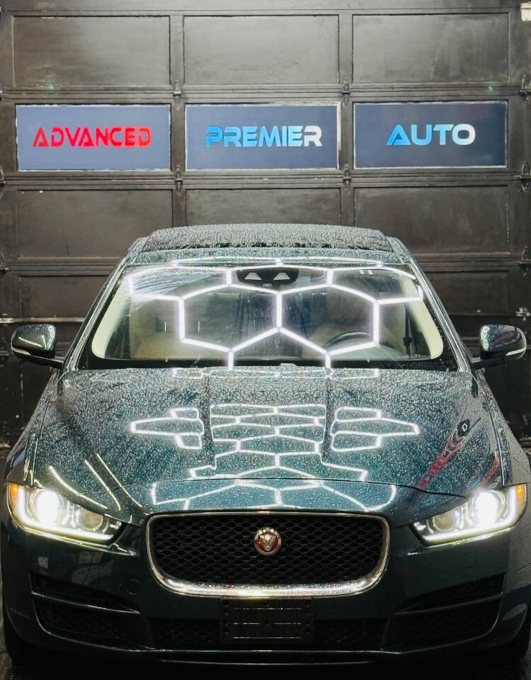 Used 2017 Jaguar XE Premium image 5