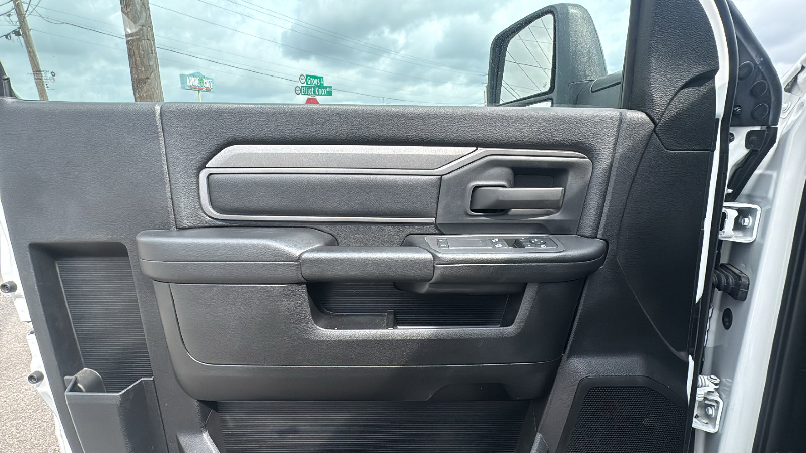 Used 2025 RAM 5500 Tradesman image 10