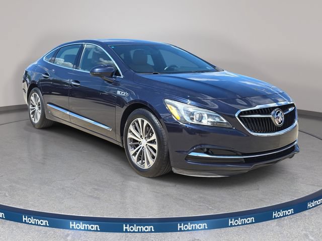 Used 2017 Buick LaCrosse Essence FWD image 4