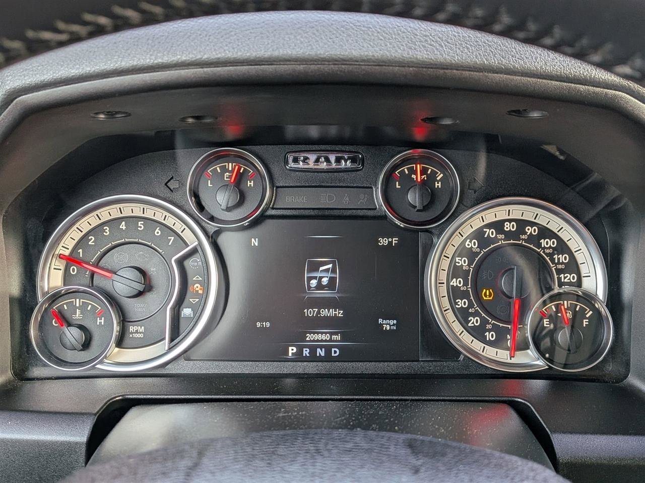 Used 2018 RAM 1500 SLT image 18