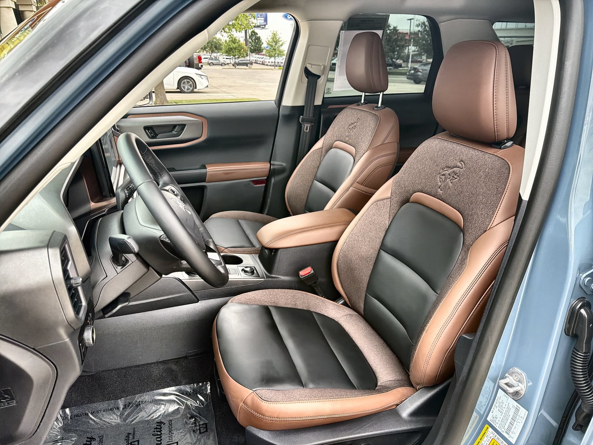 Certified 2025 Ford Bronco Sport Outer Banks w/ Outer Banks Tech Package+ AWD/4WD image 11