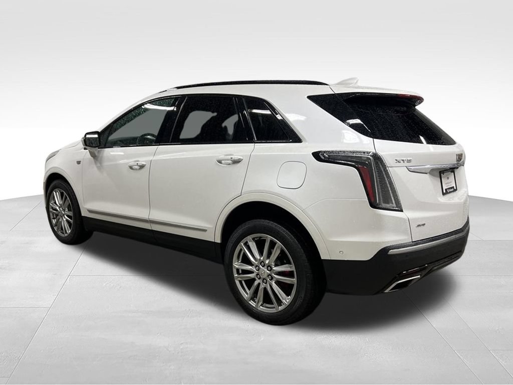 Certified 2023 Cadillac XT5 Sportv w/ Technology Package AWD/4WD image 6