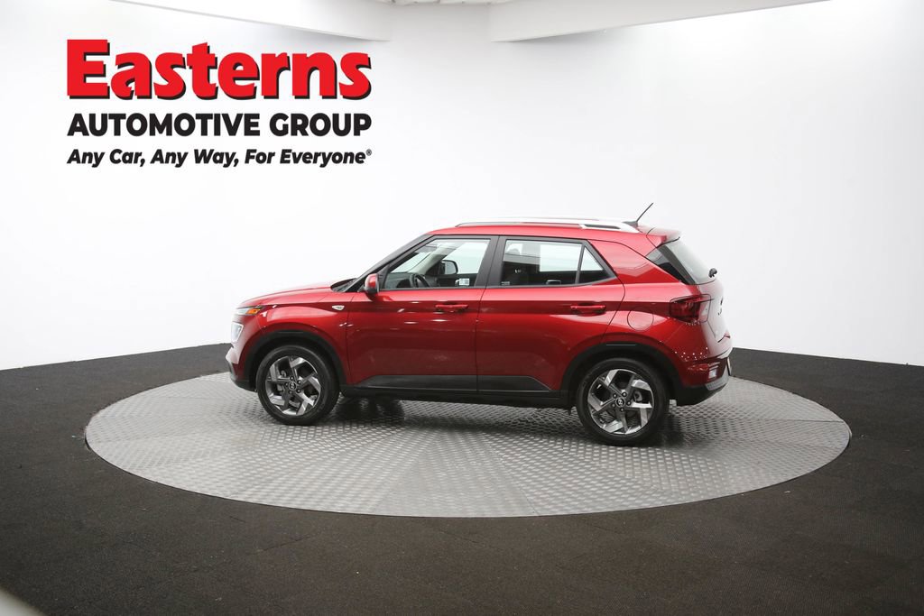 Used 2024 Hyundai Venue SEL image 61