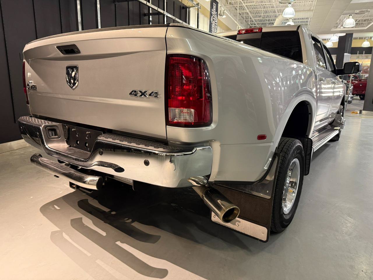 Used 2012 RAM 3500 Big Horn AWD/4WD image 5