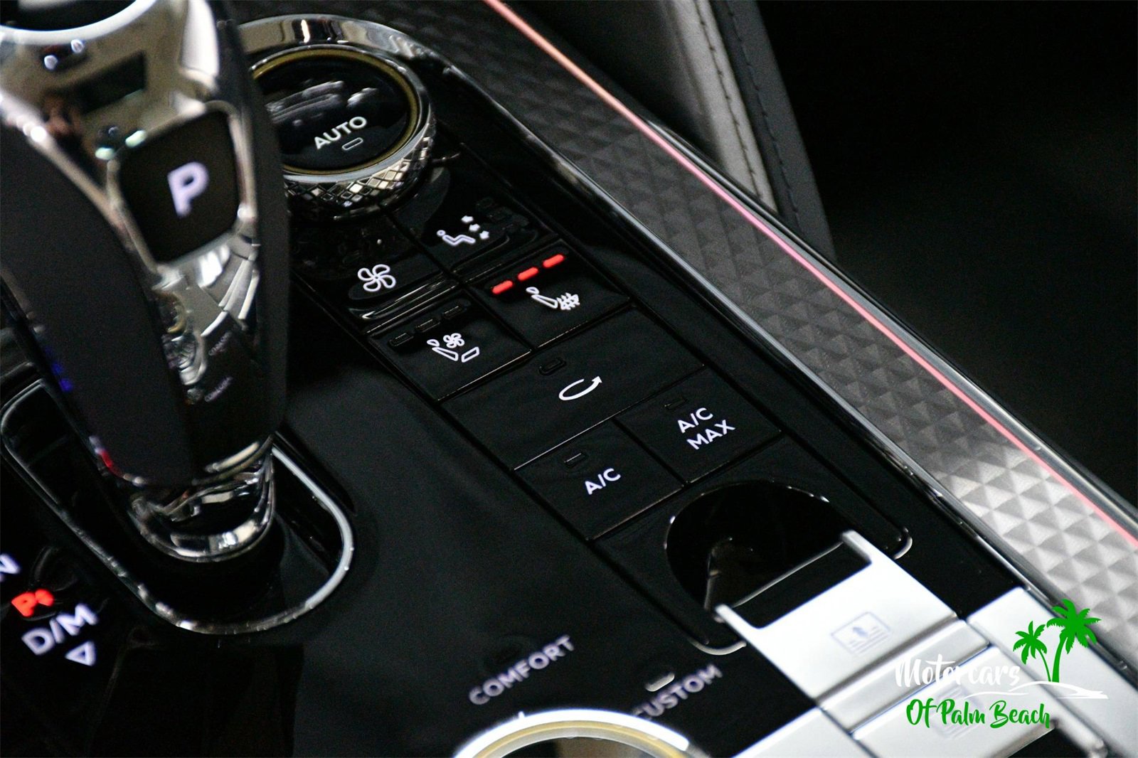 Used 2023 Bentley Flying Spur W12 image 43