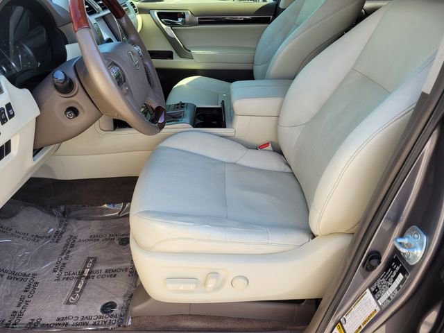 Used 2015 Lexus GX 460 w/ Premium Package AWD/4WD image 23
