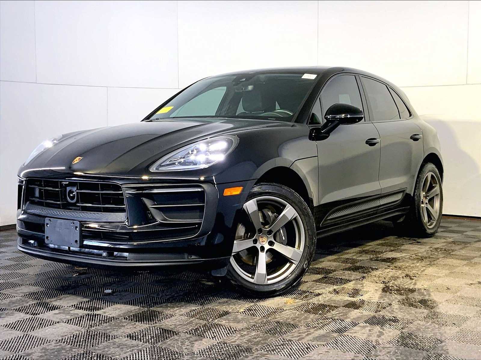 Certified 2023 Porsche Macan