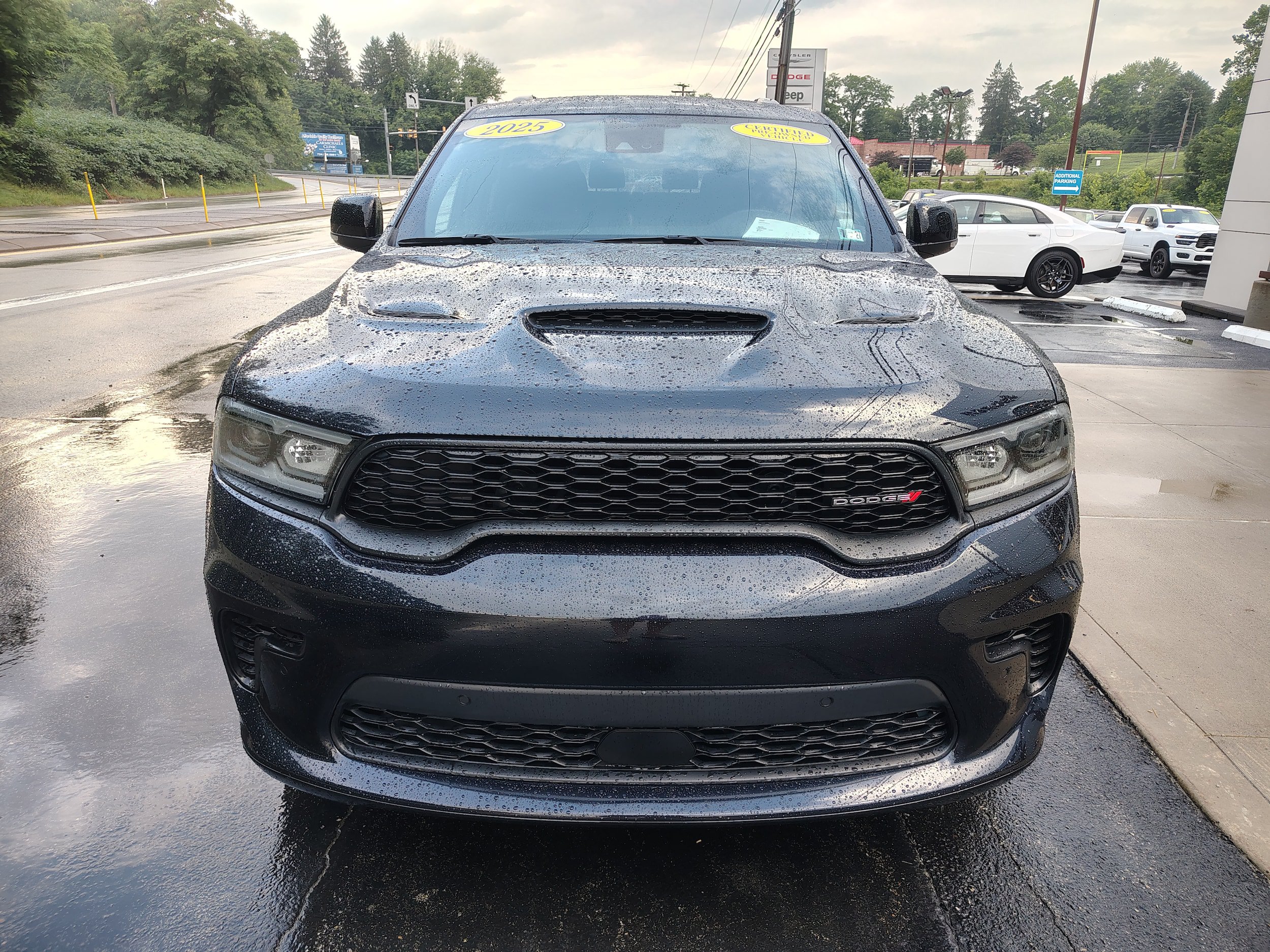 Certified 2025 Dodge Durango GT AWD/4WD image 3