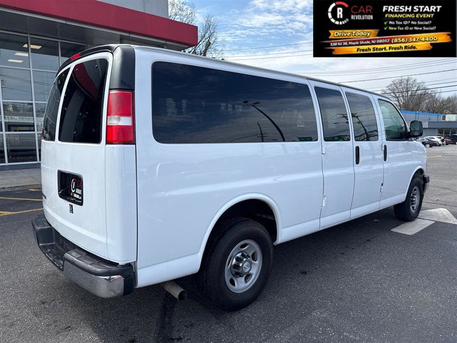 Used 2017 Chevrolet Express 3500 LT w/ LT Preferred Equipment Group image 7