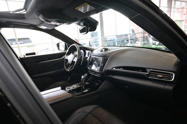 Used 2023 Maserati Levante Modena AWD/4WD image 30